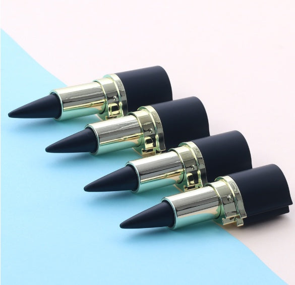 Water-activated eyeliner pen for precise and smooth makeup application